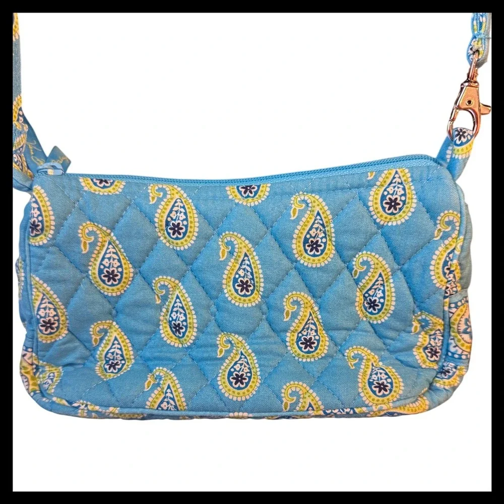 Vera Bradley Crossbody Bag  NWOT Quilted Blue Paisley Purse Shoulder Bag